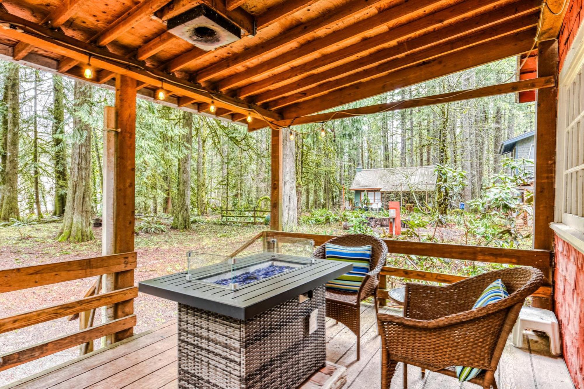 The Cedars Cabin Welches Zewnętrze zdjęcie