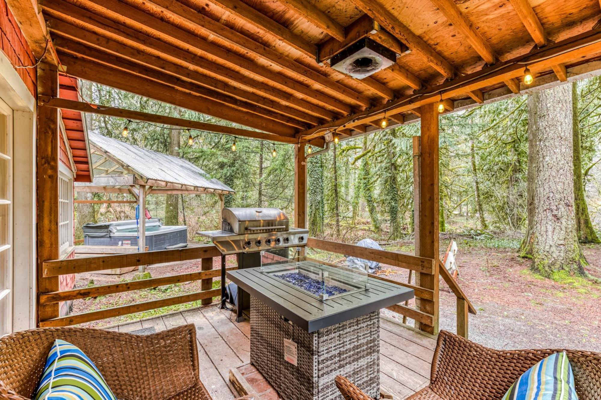 The Cedars Cabin Welches Zewnętrze zdjęcie